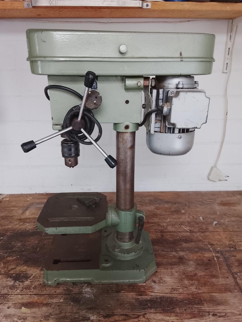 Kolomboormachine