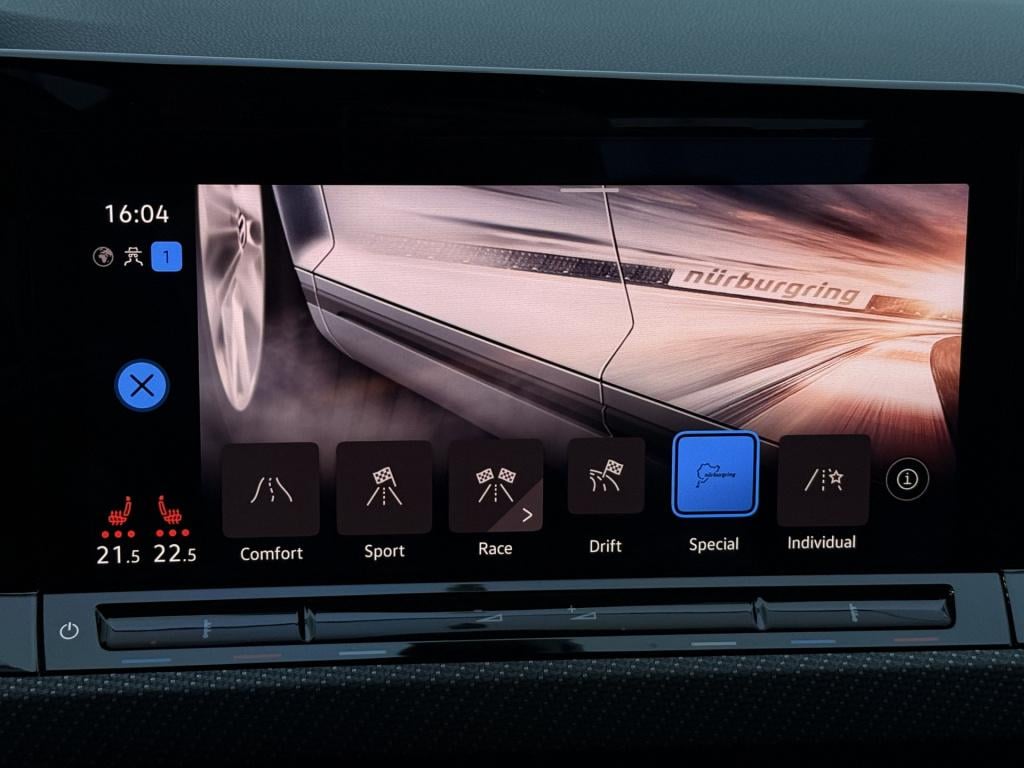 Volkswagen Golf 2.0 tsi r 4motion | pano | harman / kardon | stage 1+ 380pk