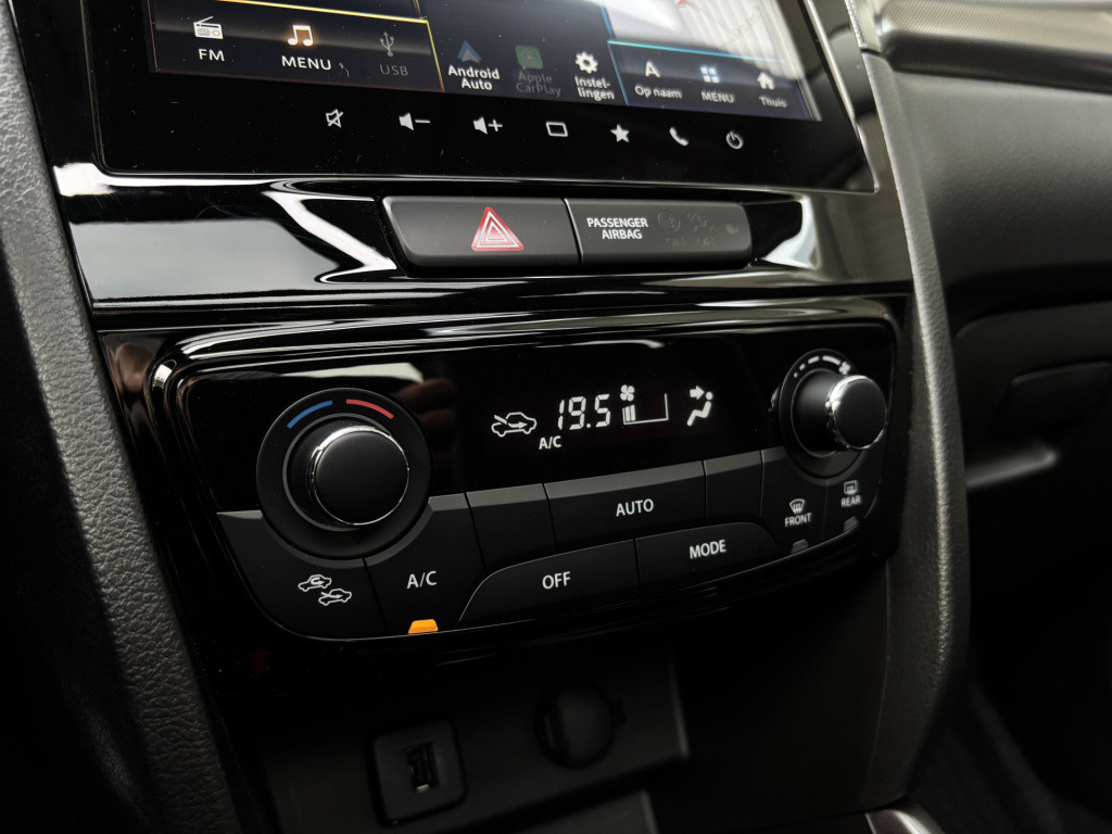Suzuki Vitara 1.4 boosterjet style smart hybrid/ panoramadak