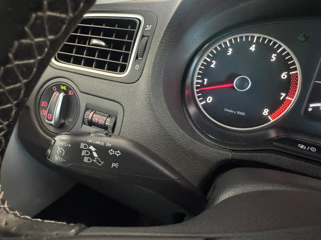 Volkswagen Polo 1.2 tsi cross