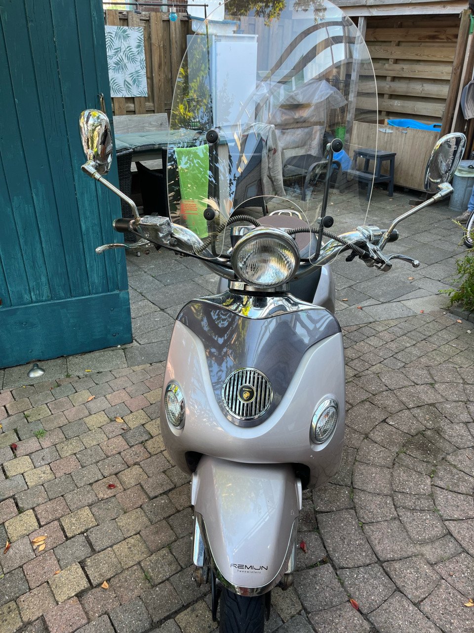 Scooter retro model