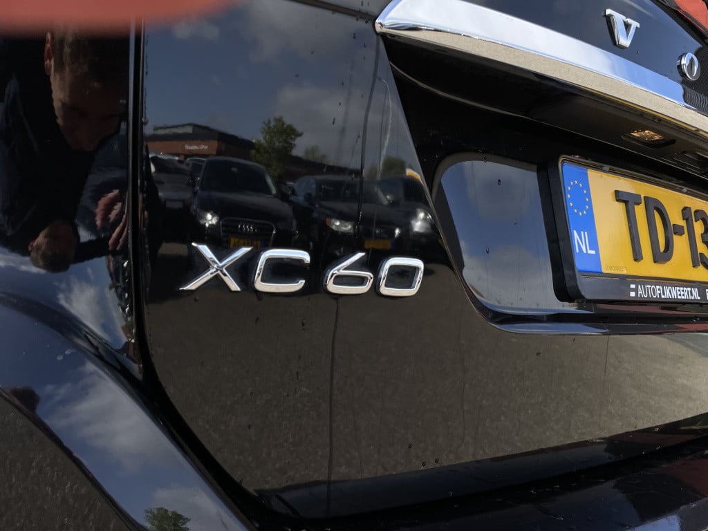 Volvo XC60 2.0 d4 fwd polar+ | leer | pano | on call | blis | acc | trekhaa