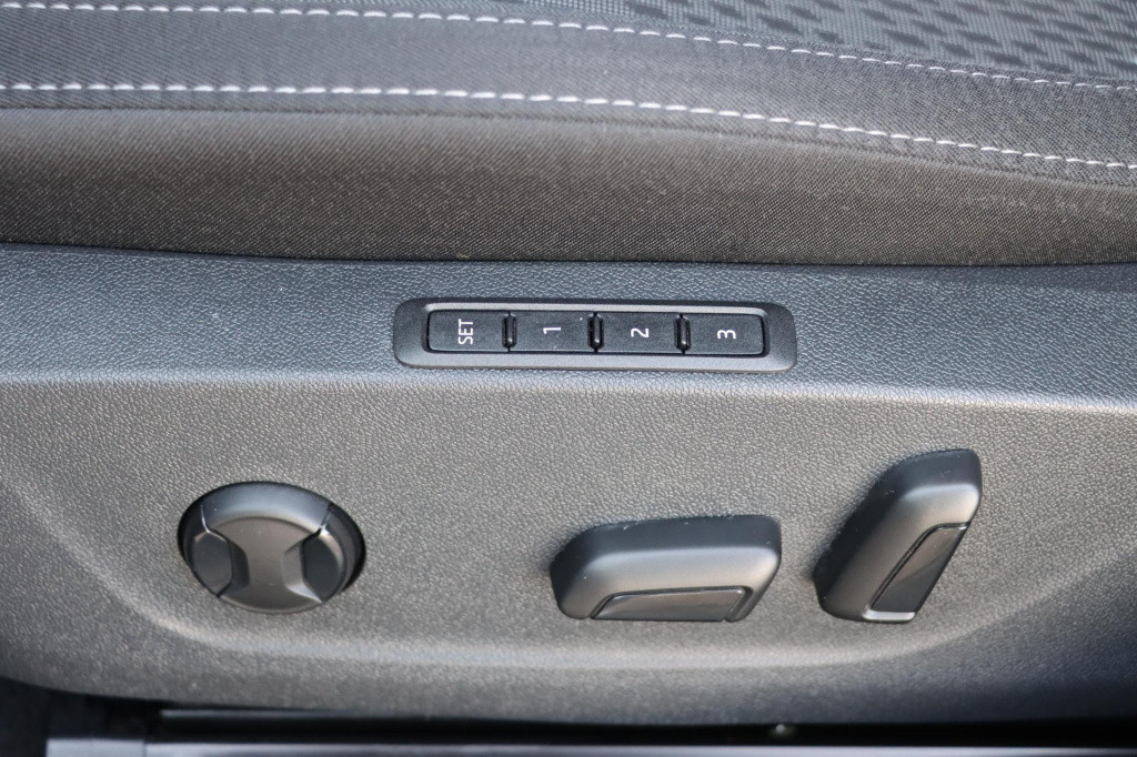 Skoda Octavia combi 1.4 tsi iv style 204pk dsg6