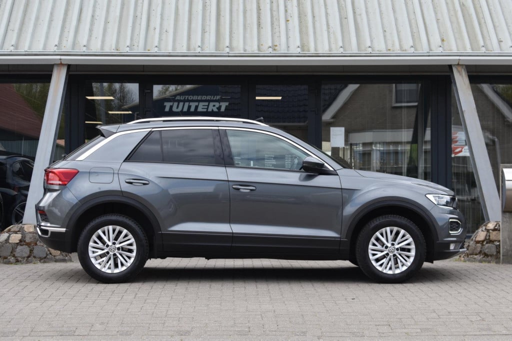 Volkswagen T-roc 1.0 tsi | panoramadak | camera | dealer onderhouden | nap 