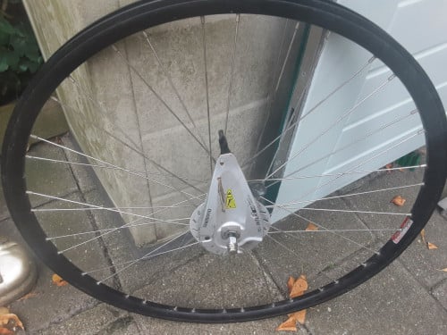 4 x 28 inch shimano nexus voorwiel met rollerbrake rem