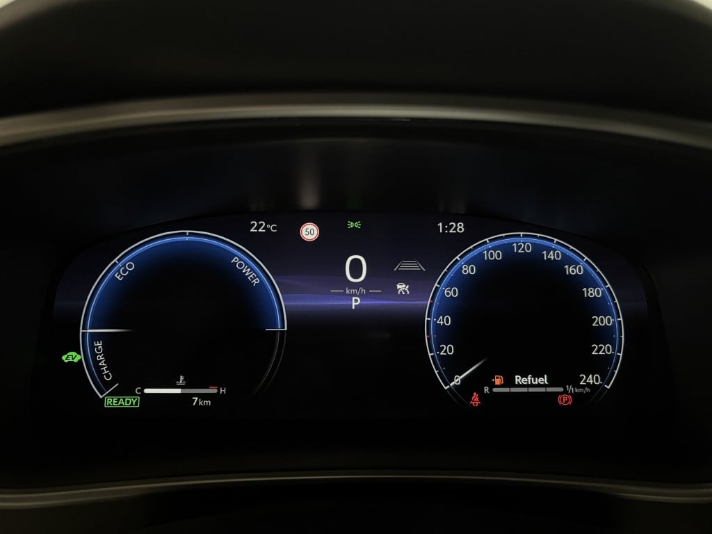 Toyota Corolla Touring Sports | € 1.500,- hybrid 180 gr sport