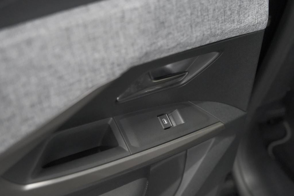 Peugeot 3008 1.2 hybrid 145 gt | elektrische kofferklep | camera | adaptiev
