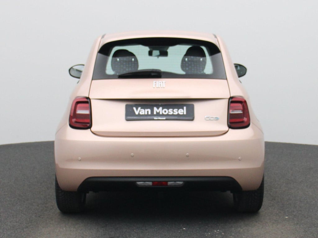 Fiat 500 icon 42 kwh | navigatie | panoramadak | apple carplay / android au