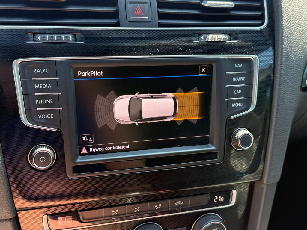 Volkswagen Golf 1.4 tsi gte connected series