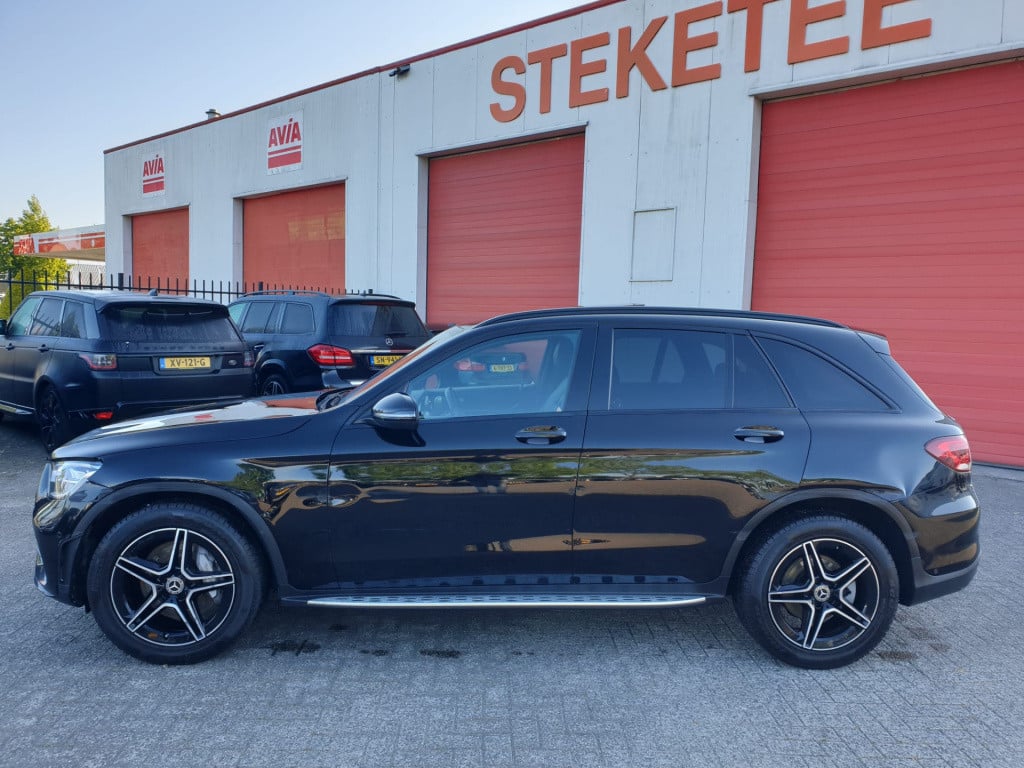 Mercedes-Benz Glc 220d 4matic amg-line -schade!-