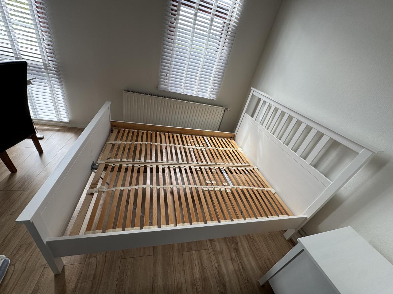 Tweepersoons bed 160 x 200 frame ledikant