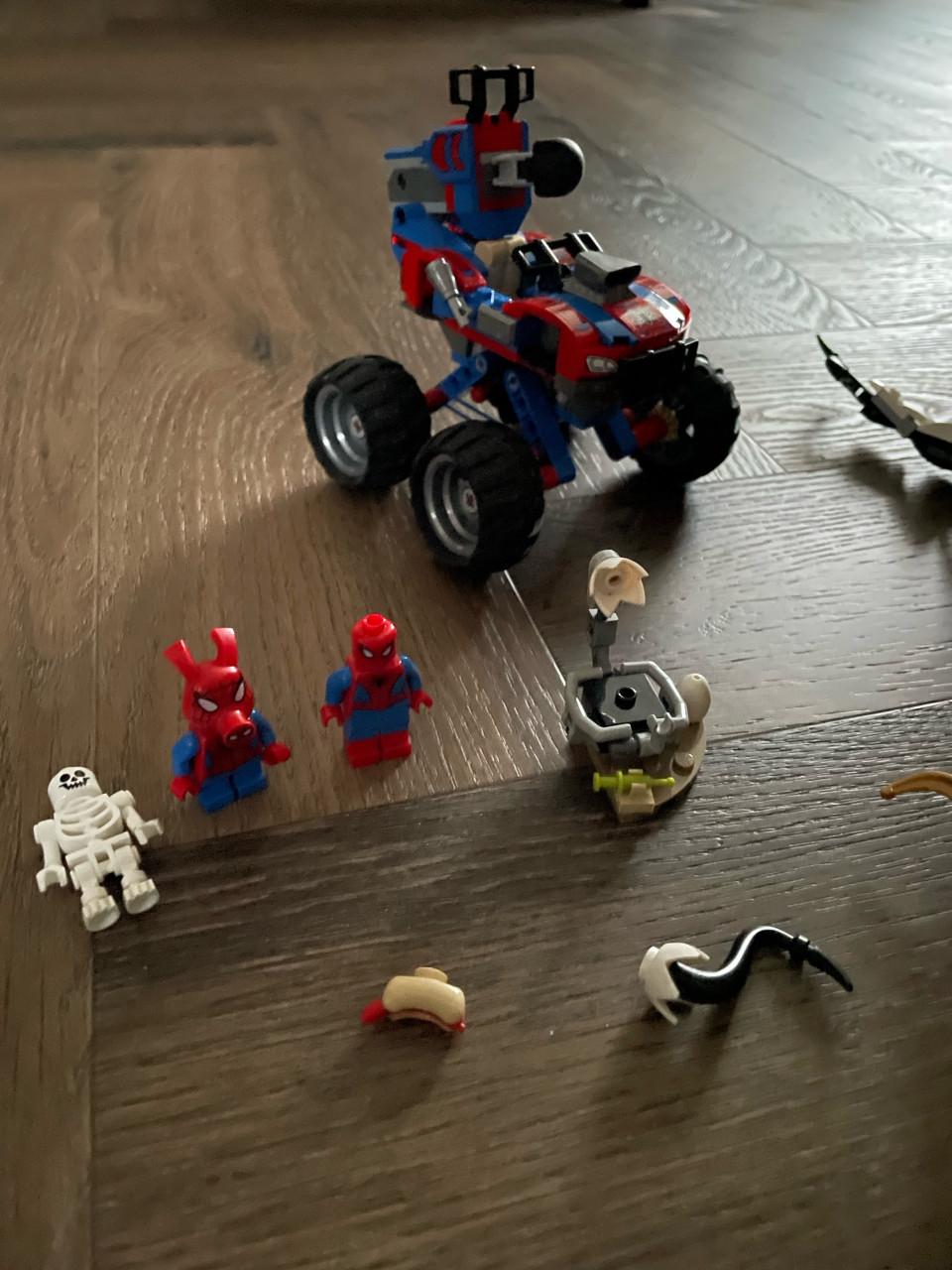 Marvel lego: Venomosaurus hinderlaag 76151