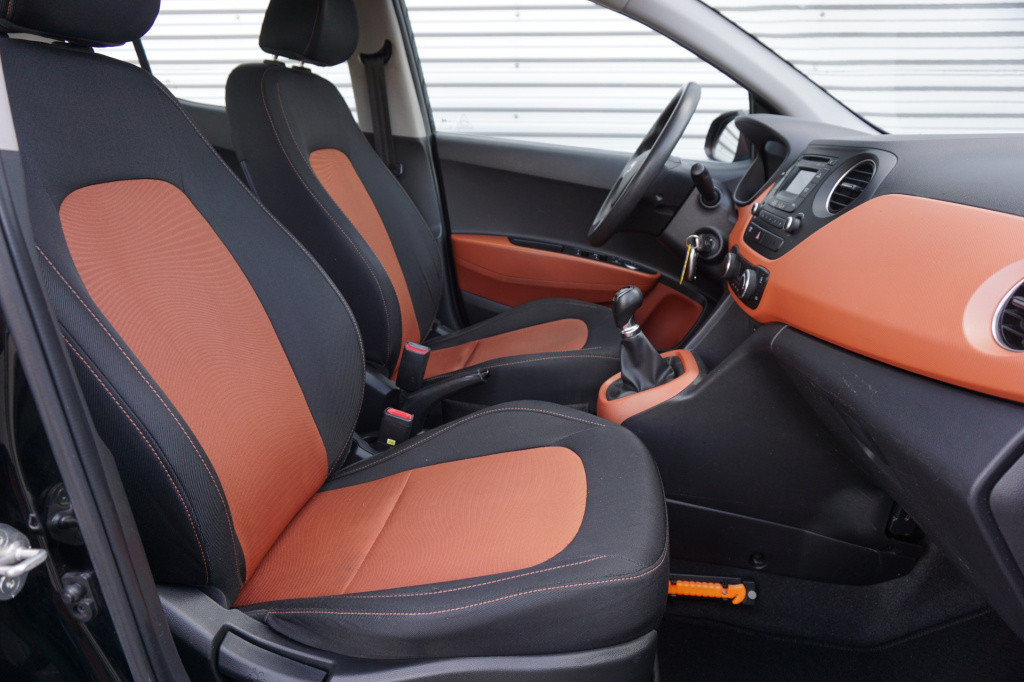 Hyundai I 10 1.0i i-motion comfort 1e eigenaar / airco / elektr. ramen / na