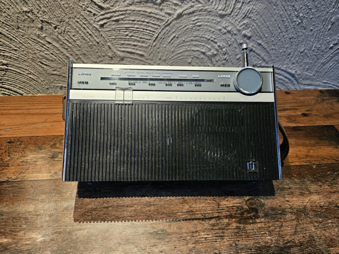 Vintage wereldontvanger ultra solaire marconiphone radio