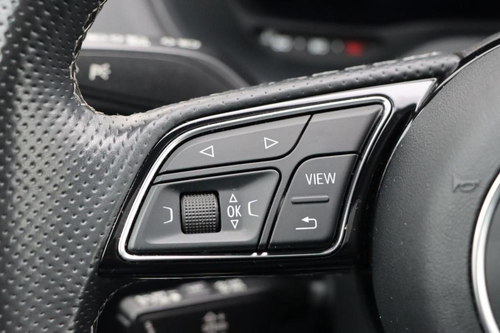 Audi Q2 35 tfsi | s edition | 150pk | s-tronic | ambiente | zwart optiek