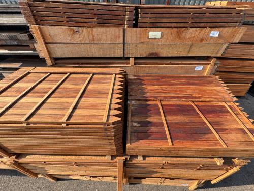 ( Actie ) Hardhouten balkjes 45×70×1500 mm | €5,50 per stuk