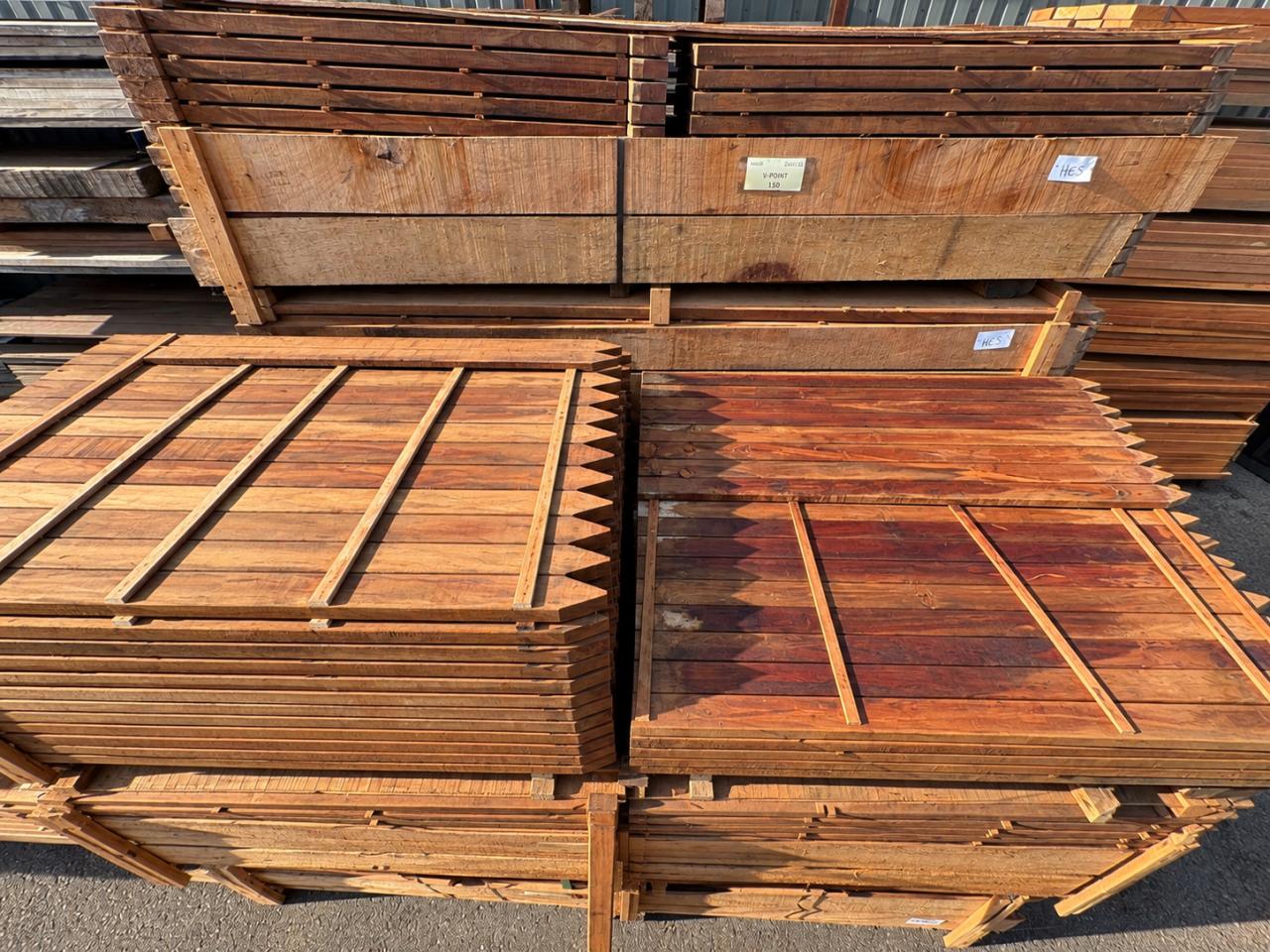 ( Actie ) Hardhouten balkjes 45×70×1500 mm | €5,50 per stuk