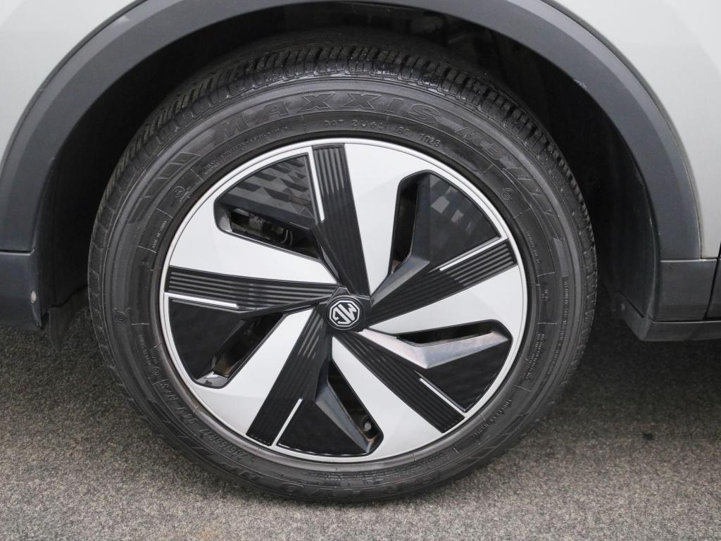 MG ZS standard range 51 kwh comfort