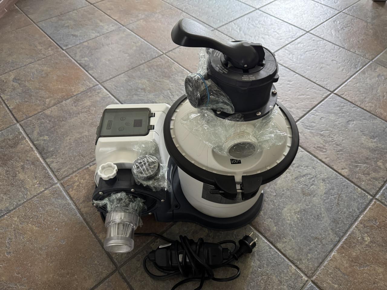 Intex Zandfilterpomp (4M3 per uur, voor zwembaden tot 20M3)