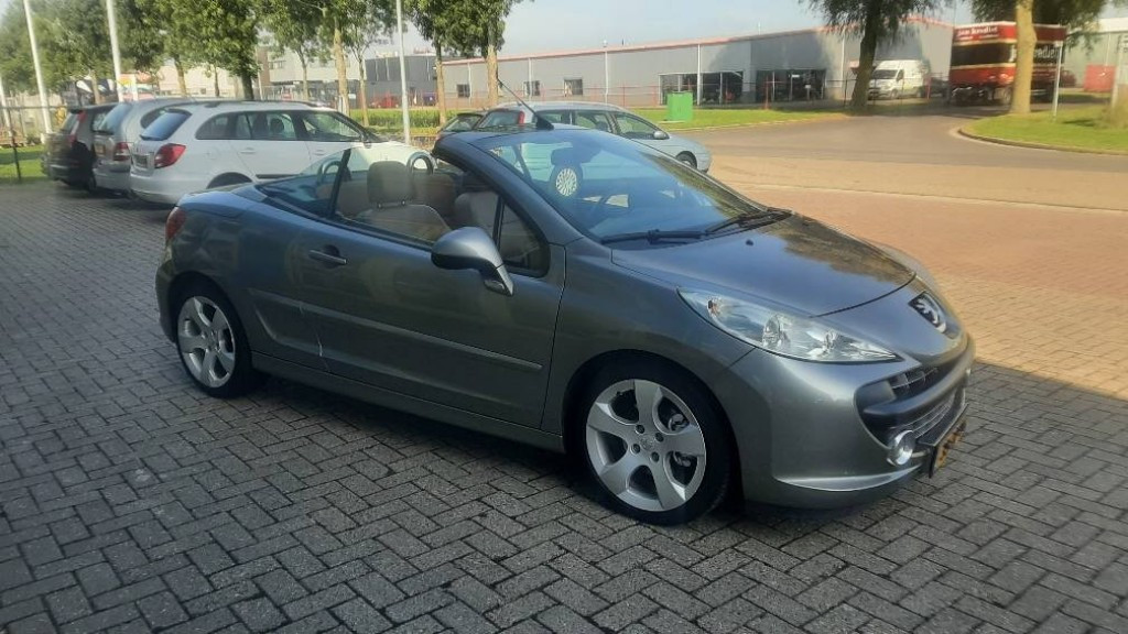 Peugeot 207 1.6 16v t feline