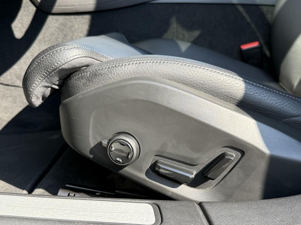 Volvo V60 t6 340pk recharge inscription| full options ! trekhaak