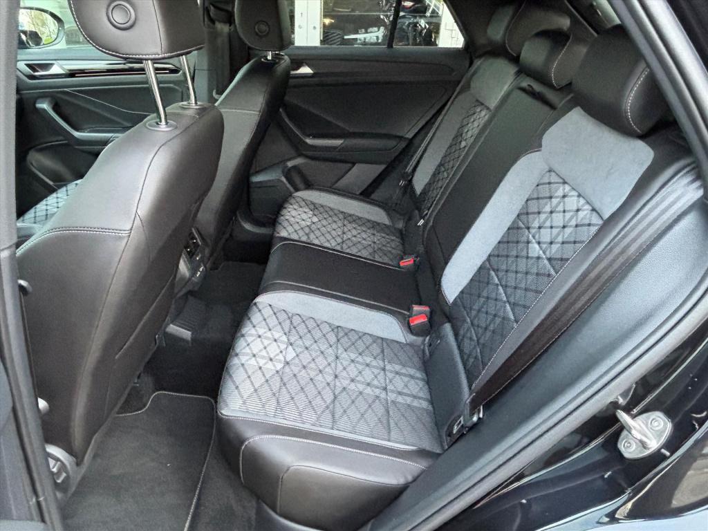 Volkswagen T-roc 1.5 tsi 150pk 7-dsg r-line|camera| dodehoek|carplay|led| r