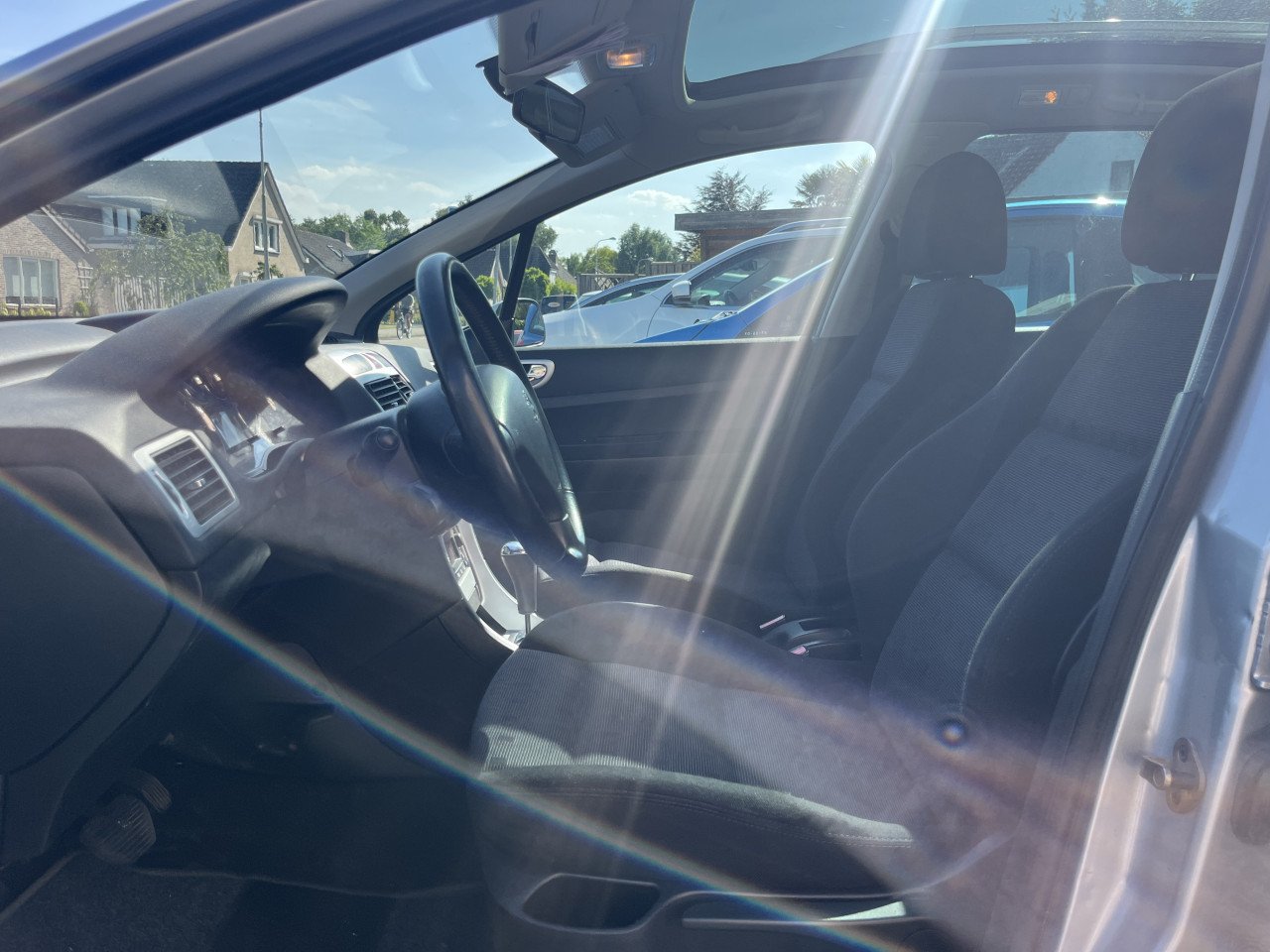 Peugeot 307 sw 2.0-16v Automaat Panodak Airco