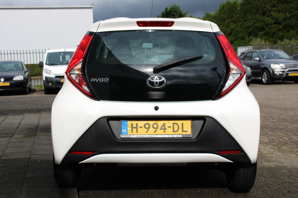Toyota Aygo 1.0 vvt-i x-fun