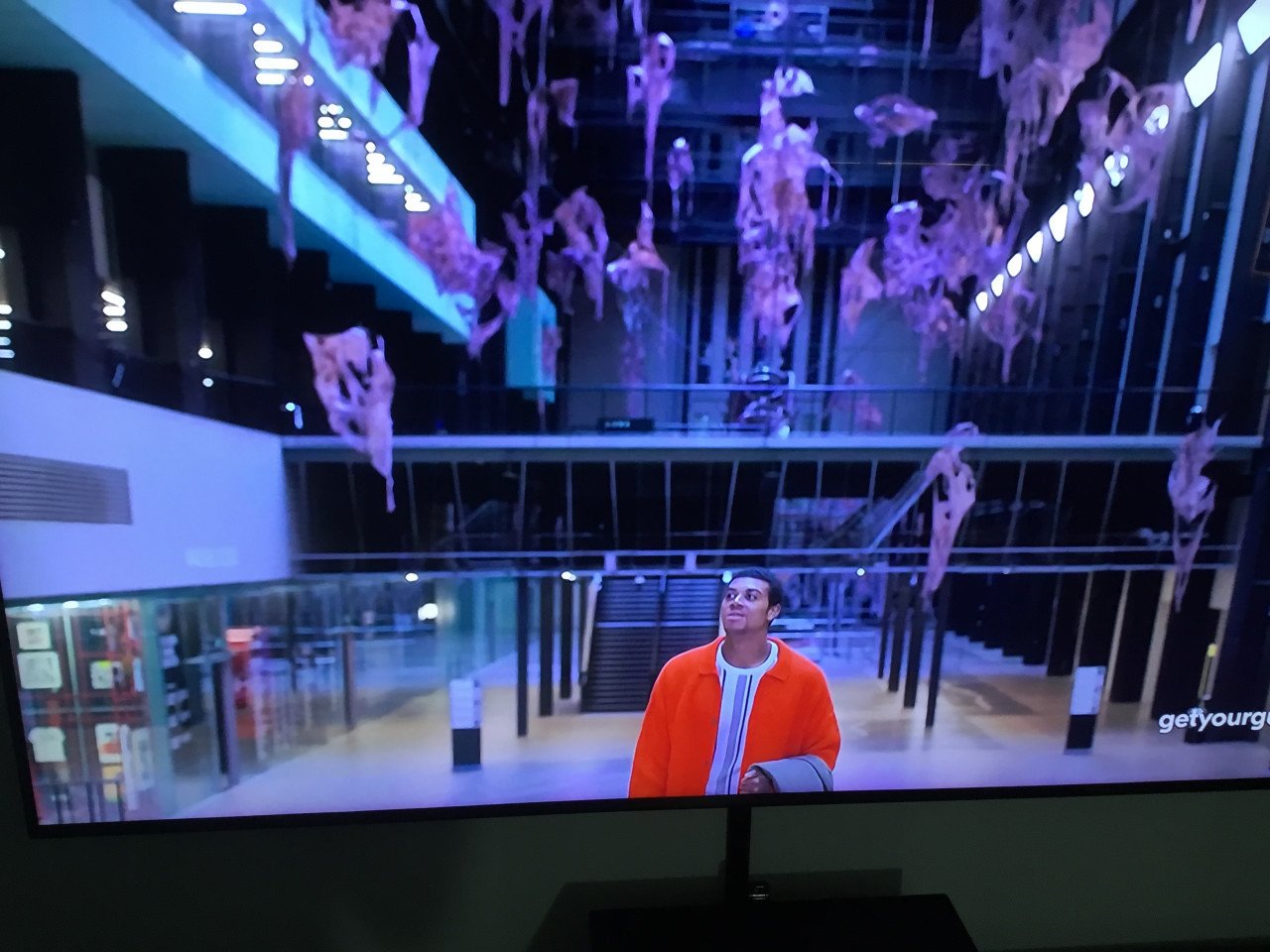 Te koop Samsung 8K 75 inch QLED TV.