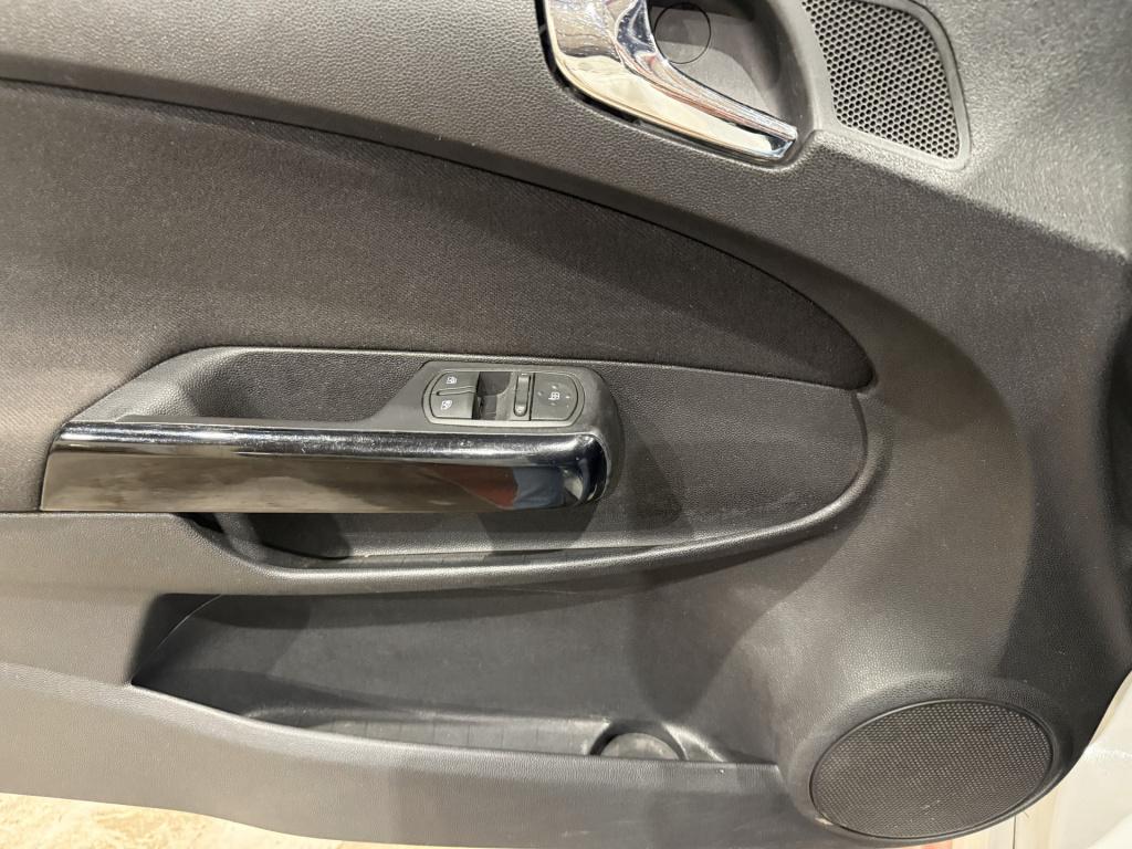 Opel Corsa corsa 1.4 start/stop cosmo