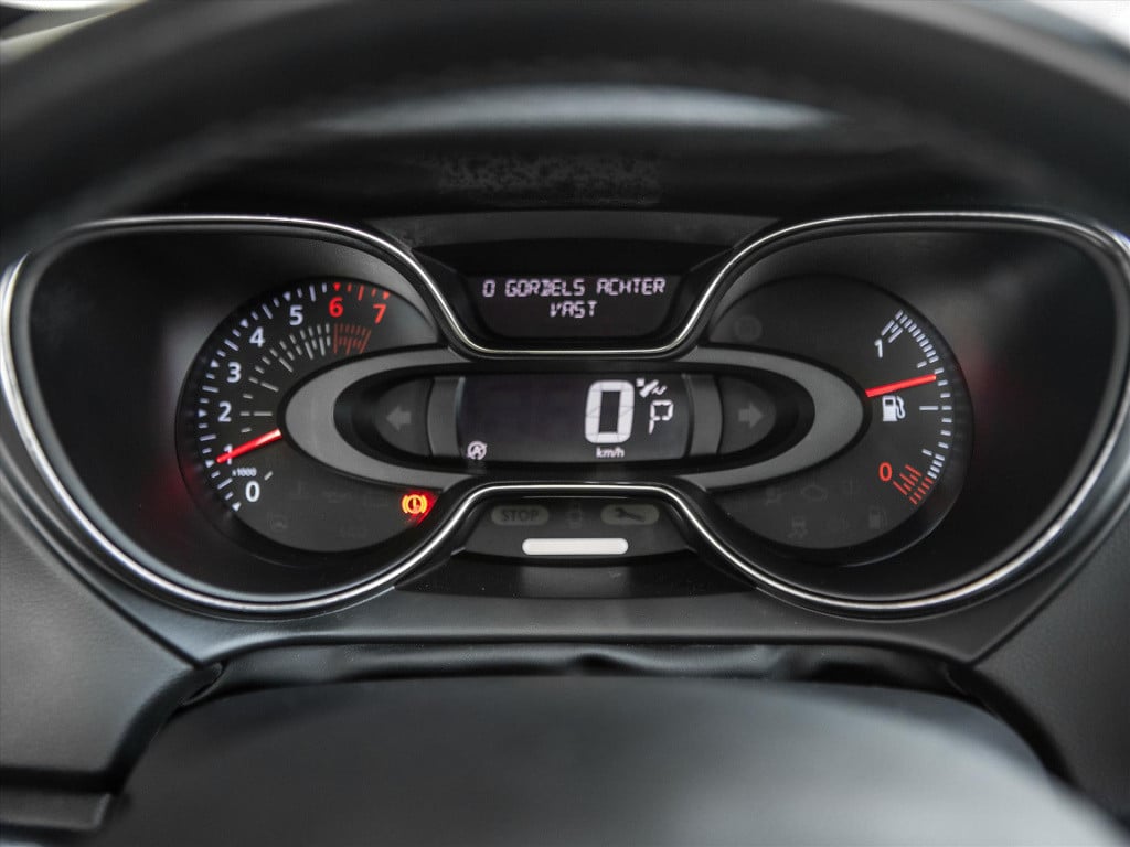 Renault Captur tce 150 intens | automaat | parkeer sensor | panodak | navi 