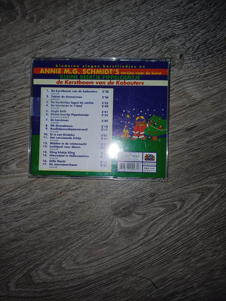 Kinderen zingen kerstliedjes van Annie M.G. Schmidt,s