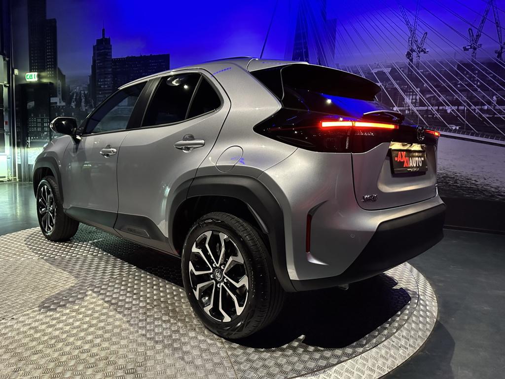 Toyota Yaris Cross 1.5 hybrid 130 dynamic *acc*winterpakket*camera*17inch*