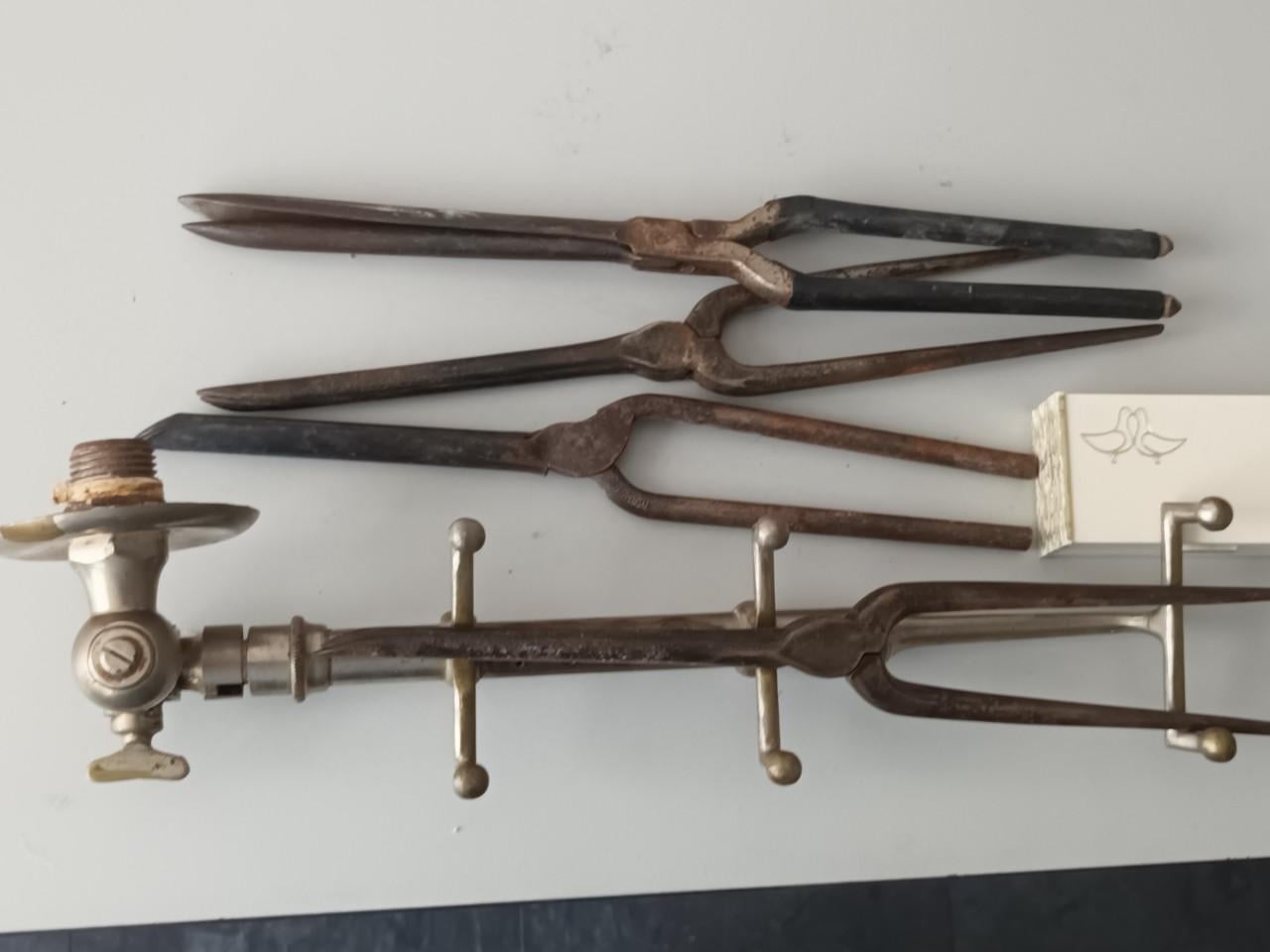 Oude kappers krultangen
