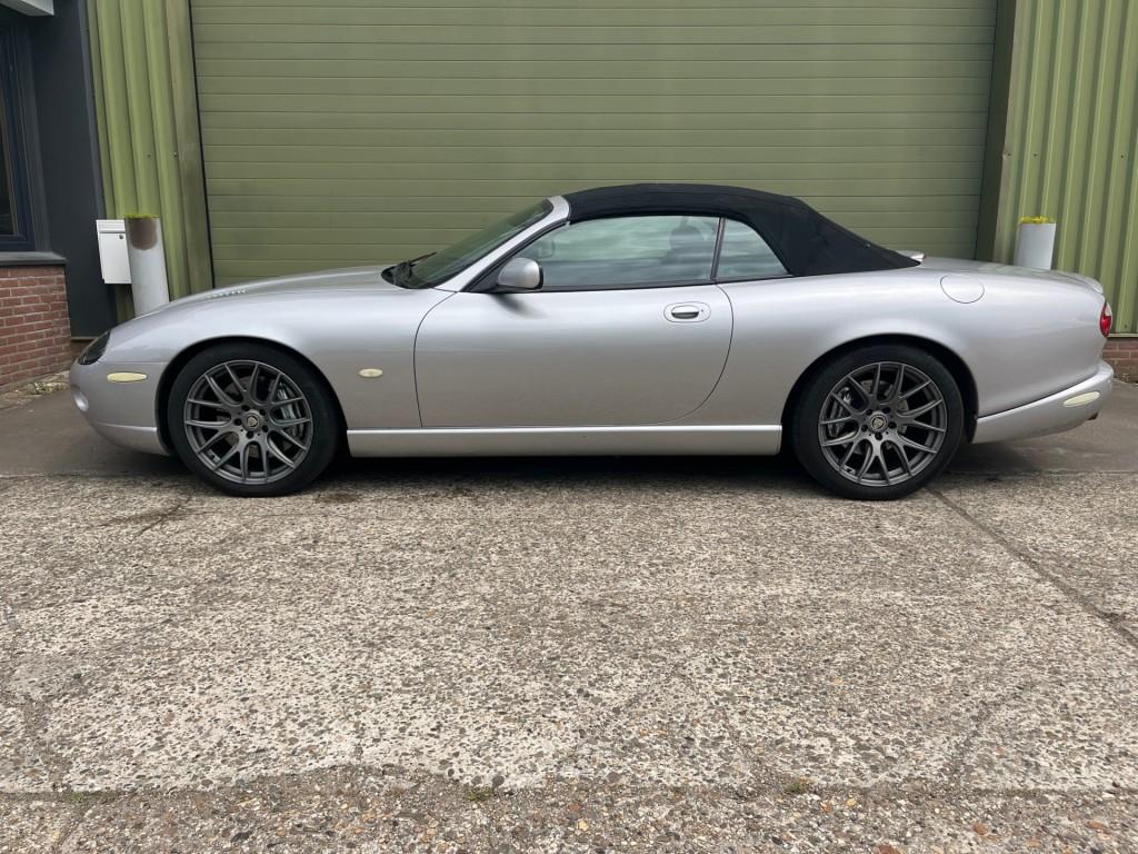 Jaguar Xk xkr 4.2 v8 supercharged convertible