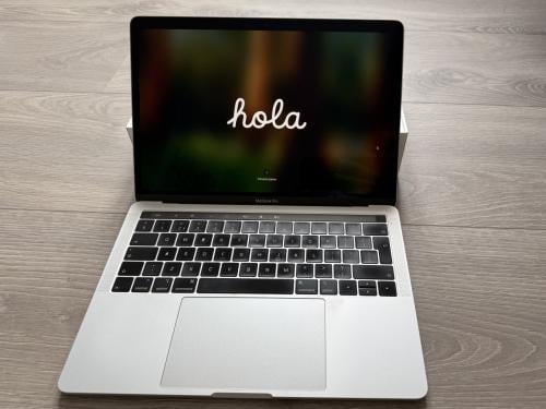 MacBook Pro 13 inch 2019
