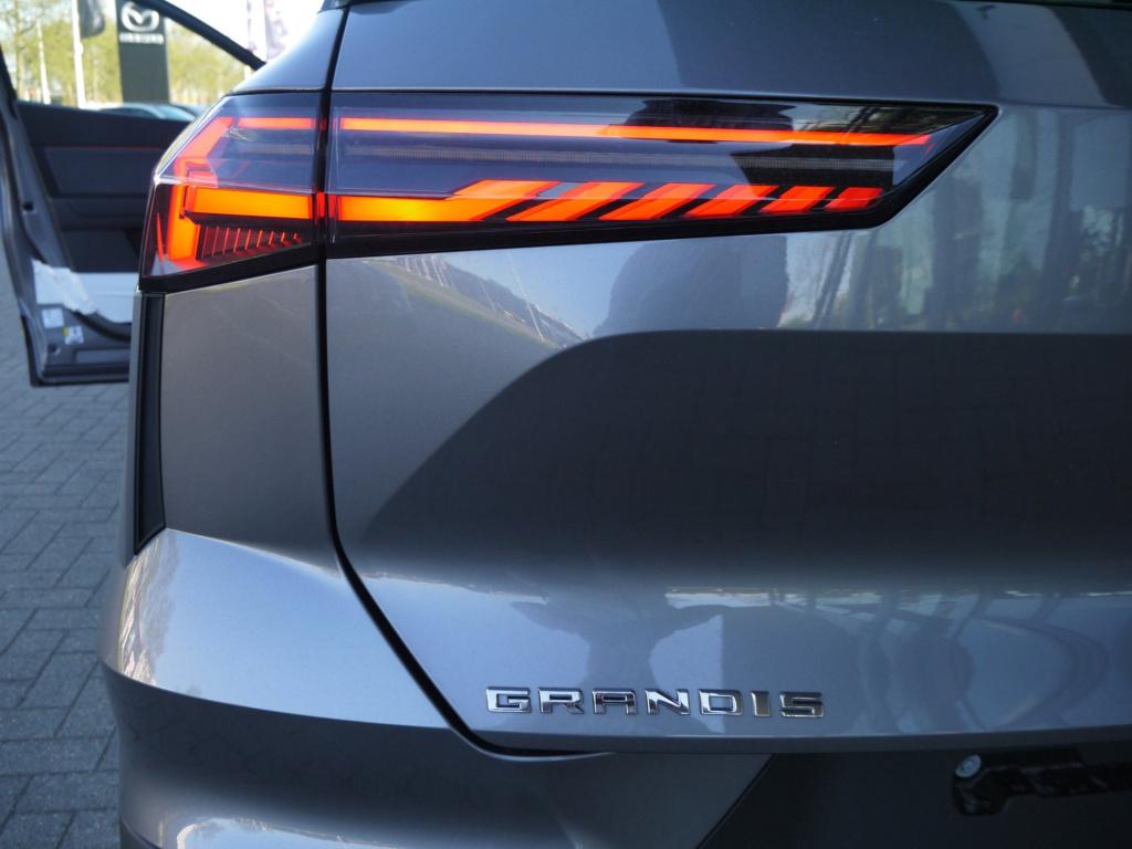 Mitsubishi Grandis 1.8 hev intense+