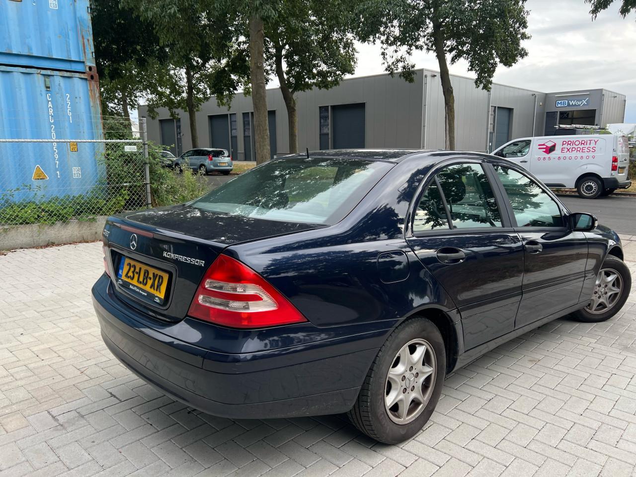 Mercedes-Benz C-Klasse 180K. Automaat