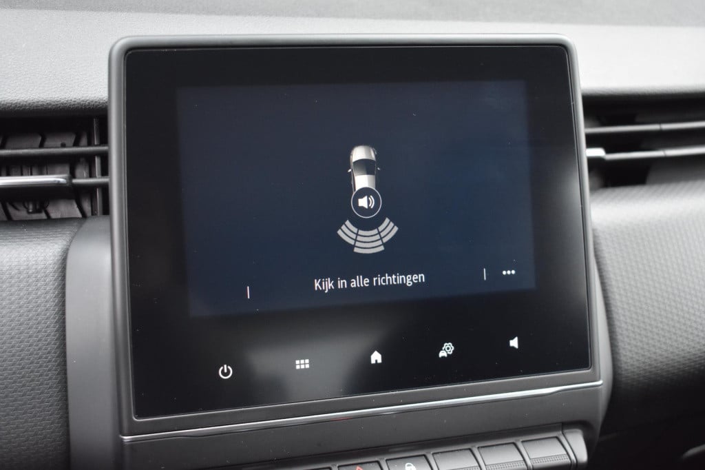 Renault Clio 1.0 tce | parkeersensoren | navigatie | dealer onderhouden | c