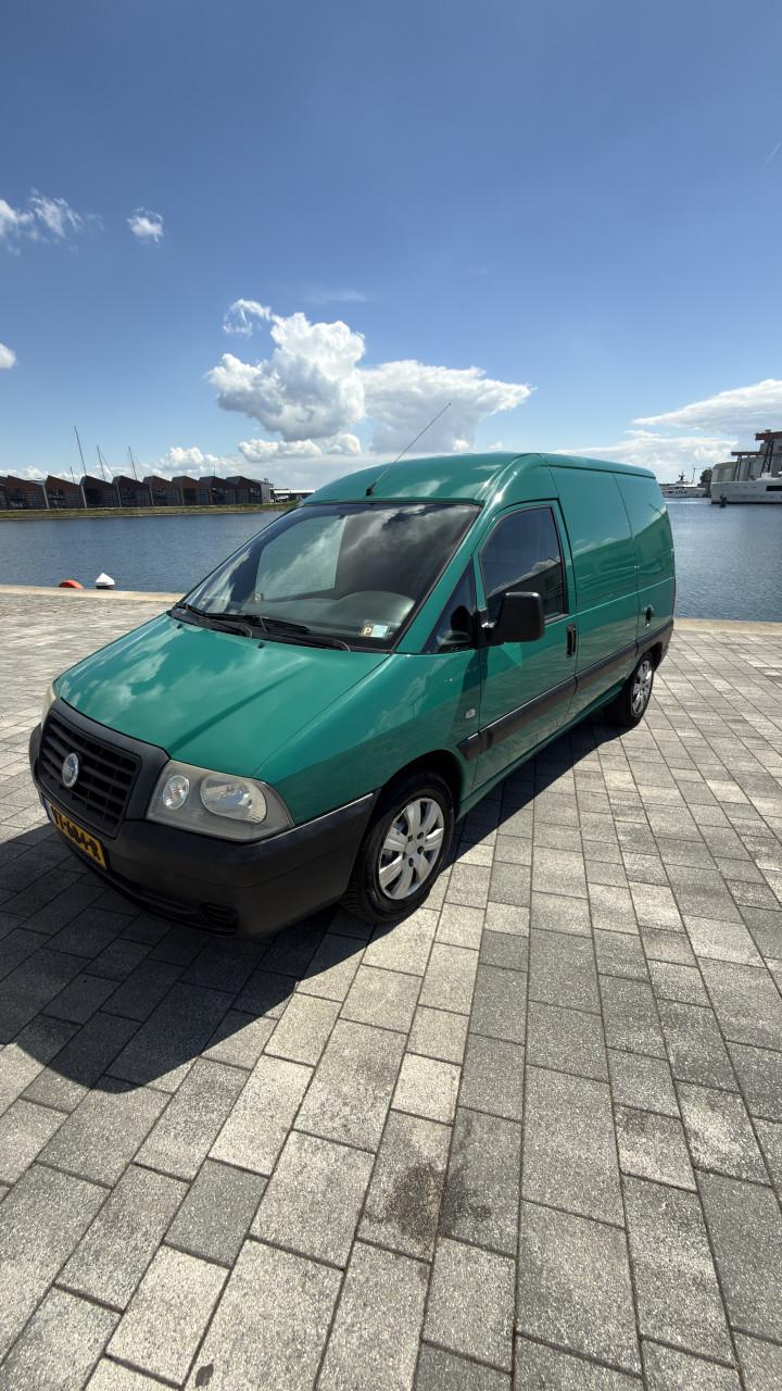 Fiat Scudo (BENZINE) 2.0 16v   121000km
