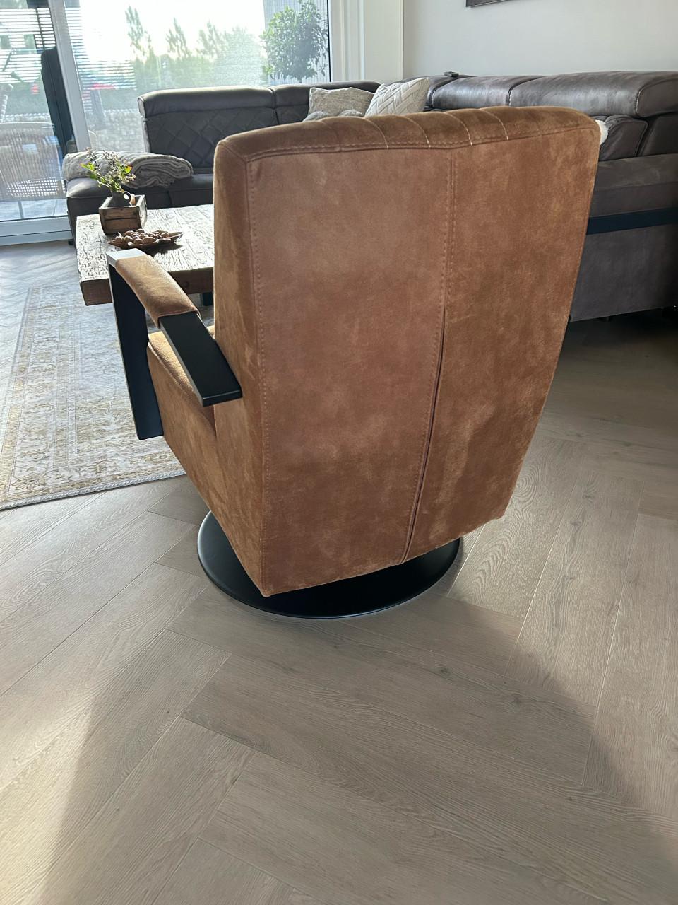 Draaifauteuil bruin