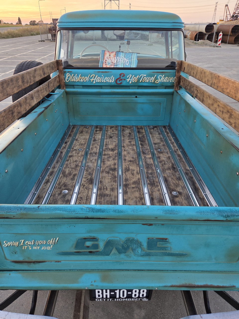 GMC Chevrolet 100 Apache Big Window