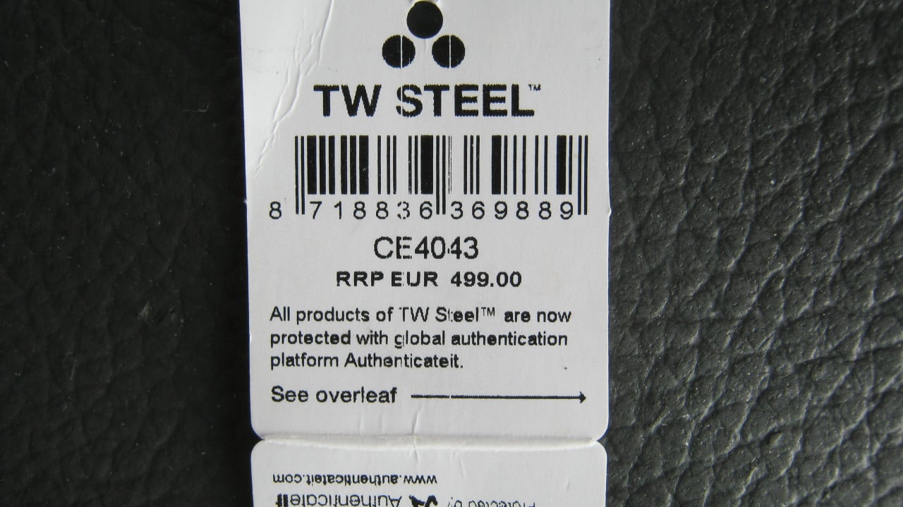 NIEUW TW STEEL BLACK EDITIE ROOD VOOR 120 EURO