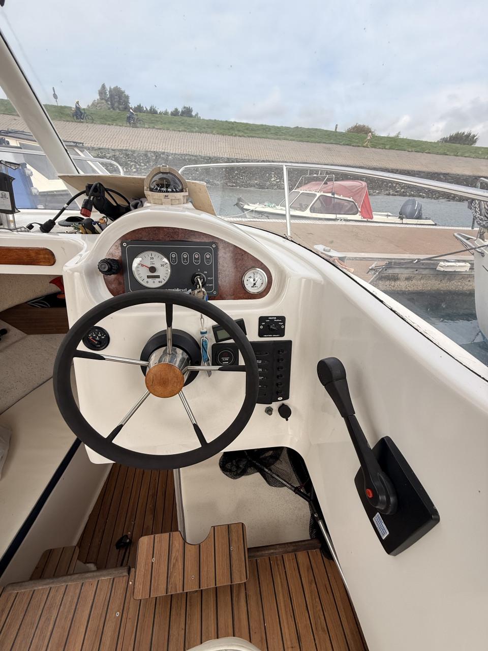 Visboot arvor 21