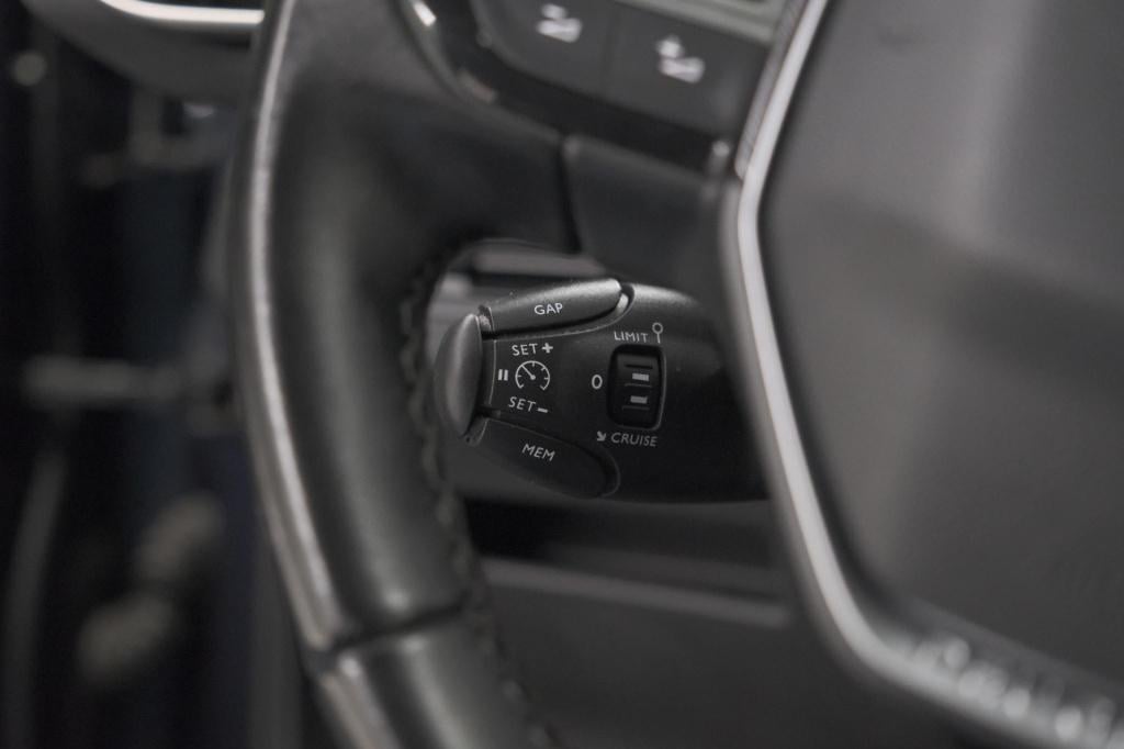 Peugeot 5008 puretech 130 eat8 crossway | trekhaak | camera | navigatie | a