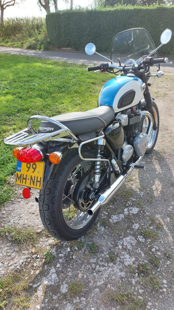 Triumph Bonneville T100
