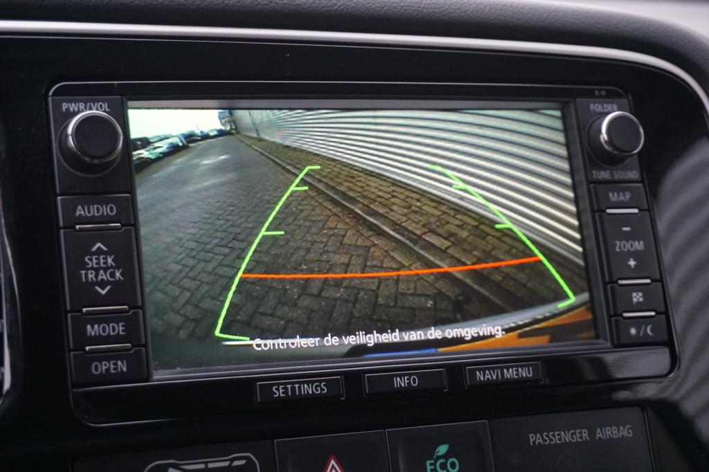 Mitsubishi Outlander 2.0 phev business edition x-line automaat - climate / 