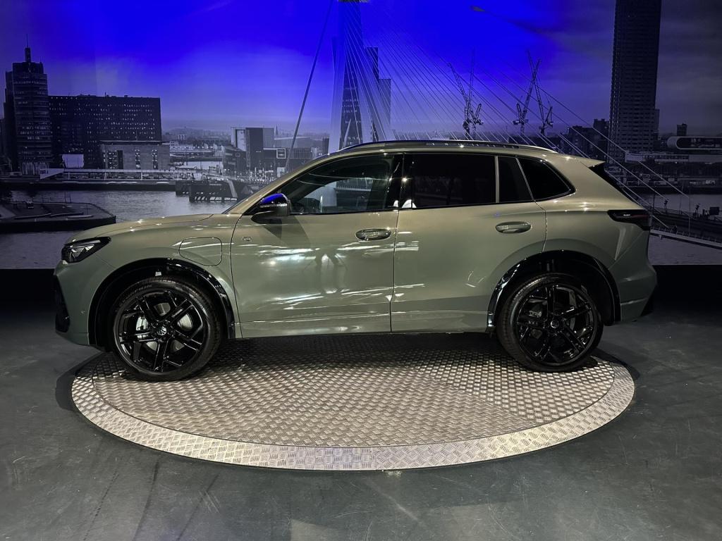 Volkswagen Tiguan 1.5 ehybrid r-line edition *2026*leder*memory*blackstyle*