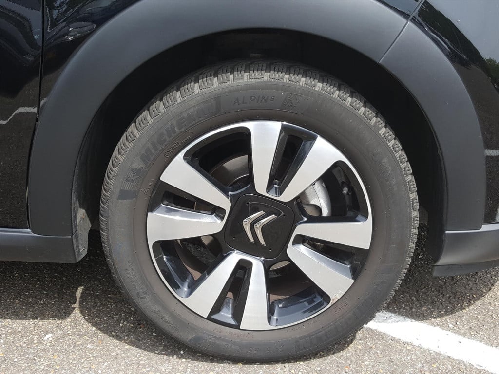 Citroen C3 1.2 puretech 83pk s&s c-series trekhaak | navigatie | cruise & c