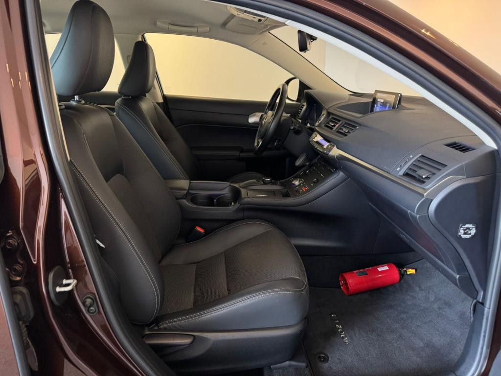 Lexus Ct 200h ultimate edition